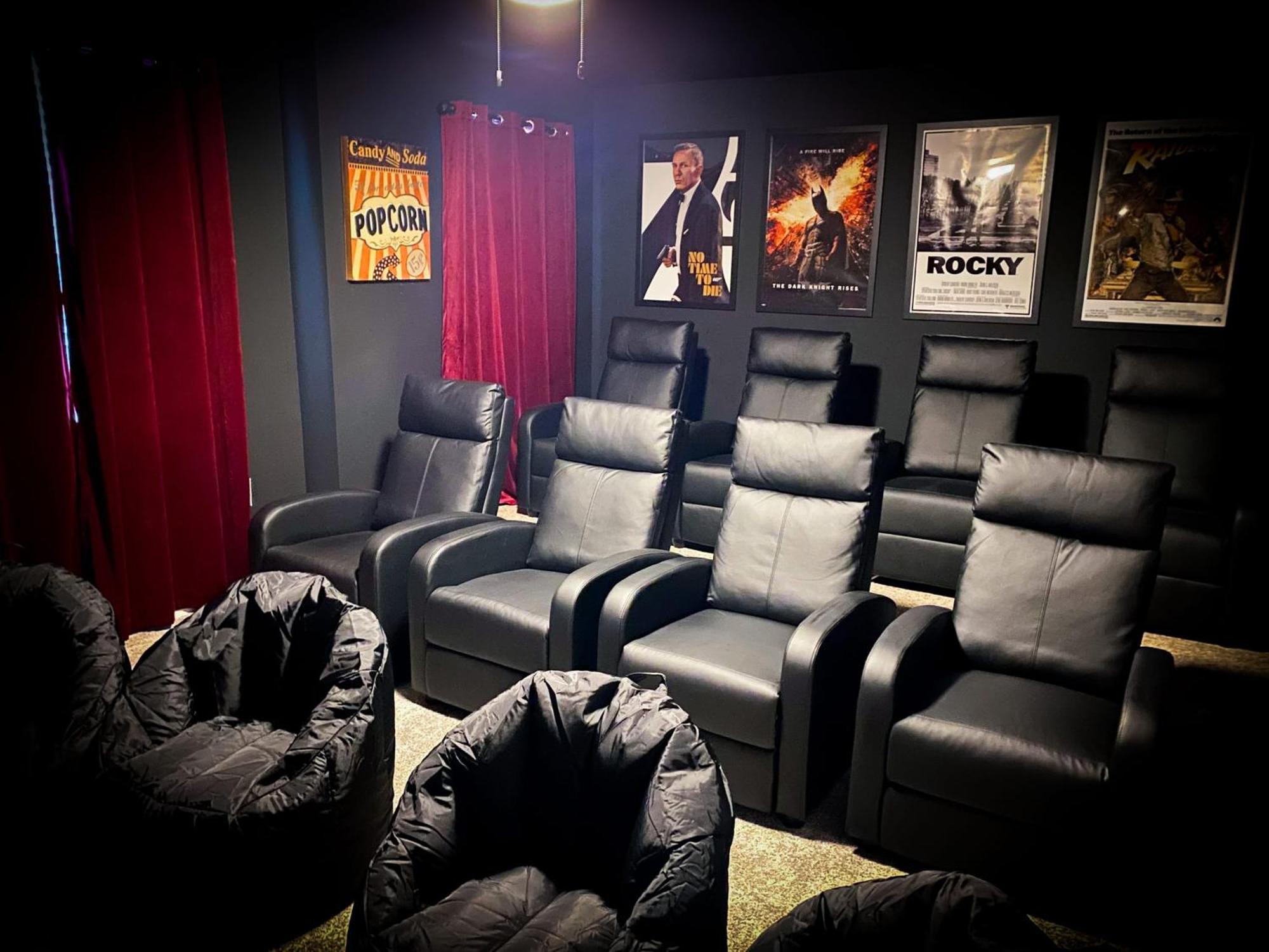 Magical Family Vacation Home Near Disney World At Storey Lake, Star Wars Gameroom, Pool, Theater, Mickey Slide, Sleeps Up To 28 Kissimmee Dış mekan fotoğraf